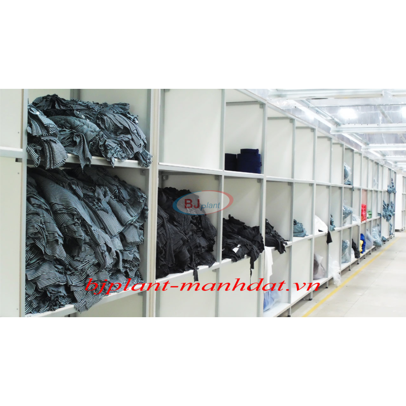 Bàn cắt có hệ thống hút